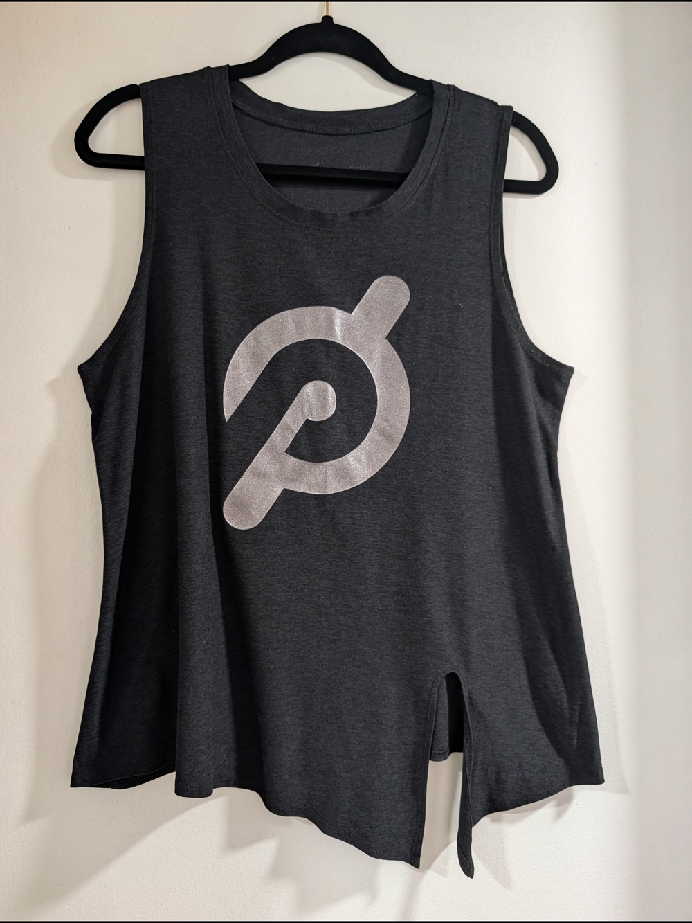 Peloton-Style Women's Charcoal Graphic Muscle Tank Top